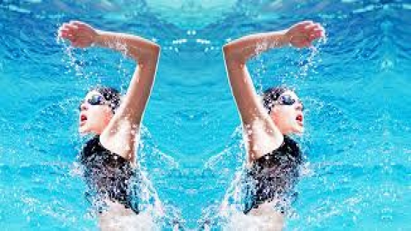 โภชนาการที่จำเป็นของนักว่ายน้ำ อาหารนักว่ายน้ำก่อนและหลังแข่ง