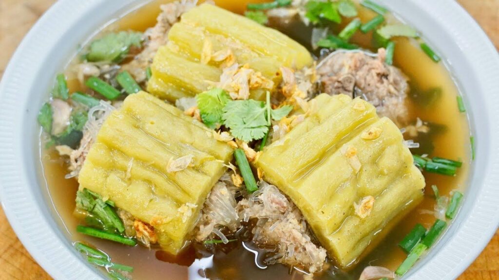 แกงจืดมะระยัดไส้หมูสับ เมนูอาหารไทยหอมอร่อยถูกปาก พร้อมเคล็ดลับดับความขมของมะระ